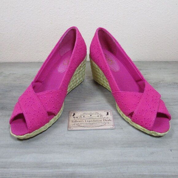 Chaps Women's 8 Dakoda Slip On Espadrille Wedges Geranium Eyelet - Picture 2 of 3